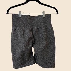 Scrunch Seamless NVGTN Shorts